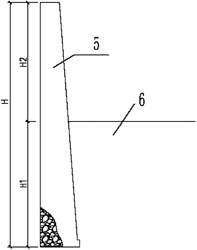 Anchoring and retaining structure for reducing support height of existing overhigh retaining wall