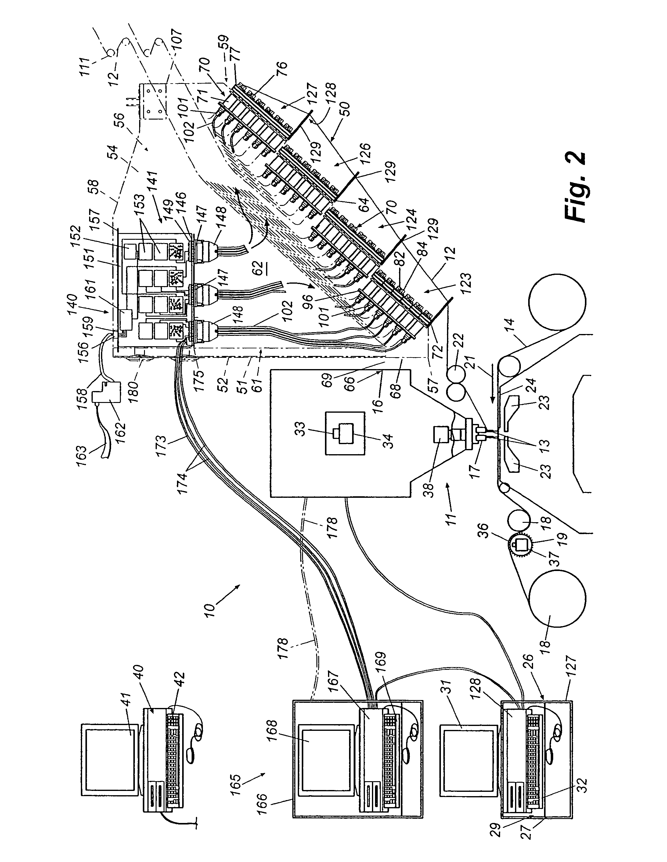 Yarn feed system for tufting machines