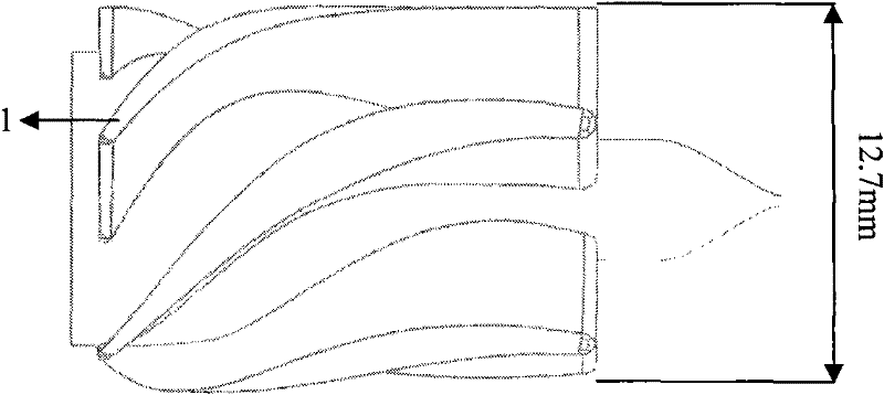 Serial cascade stator structure of artificial heart blood pump