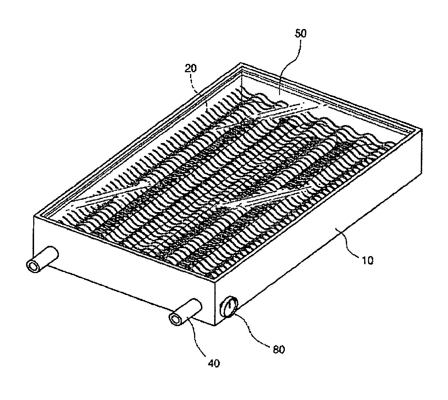 Apparatus for amplifying solar energy by recycling greenhouse gas