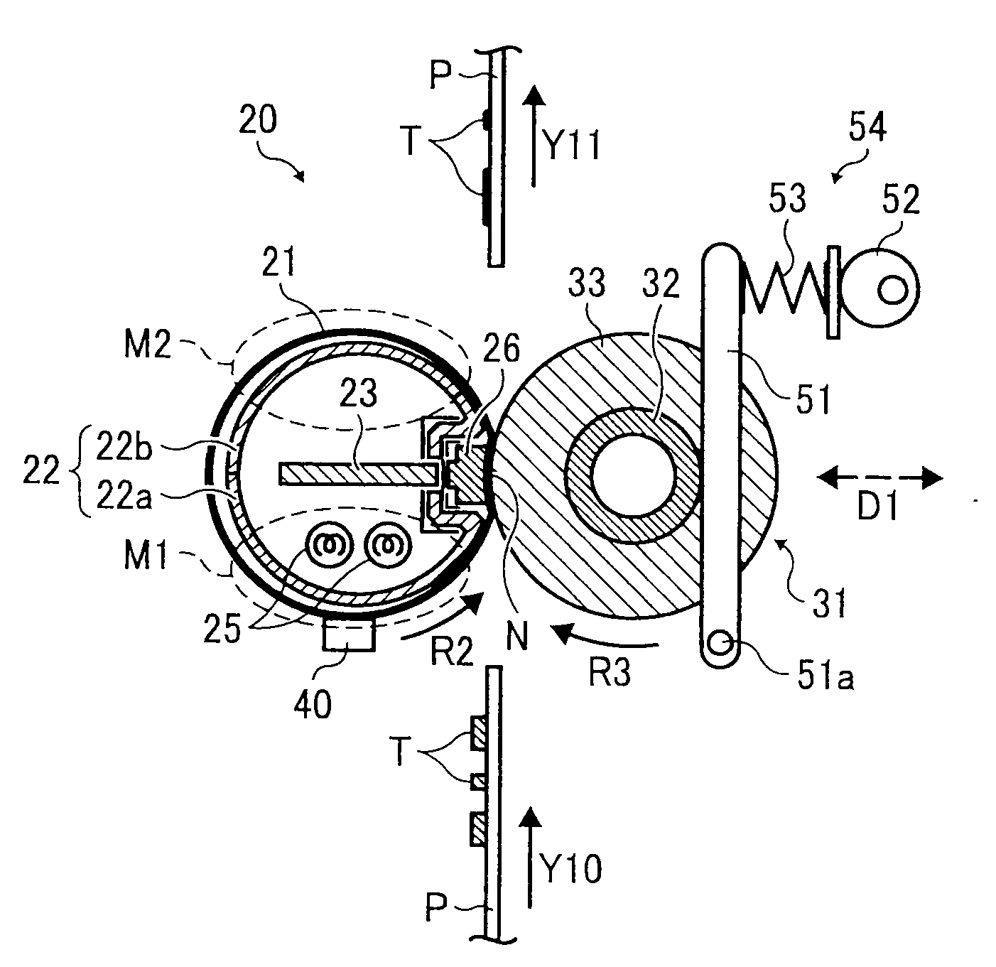 Fixing device and image forming apparatus with heating member heated uniformly in circumferential direction