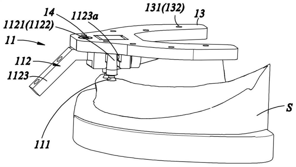 Mandibular edentulous implant components, trackers, navigation systems and implant tools