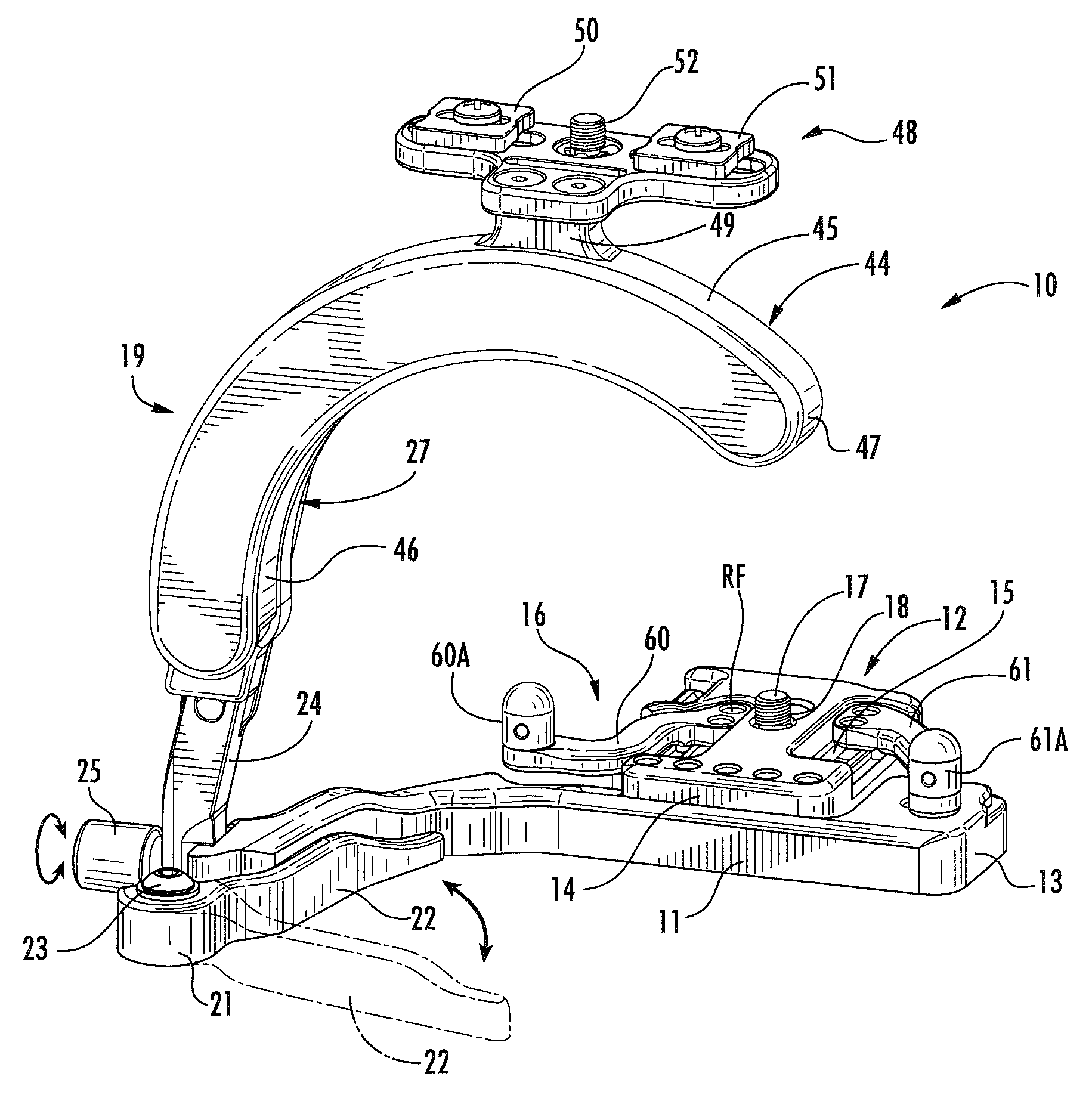 Adjustable camera flash mounting device