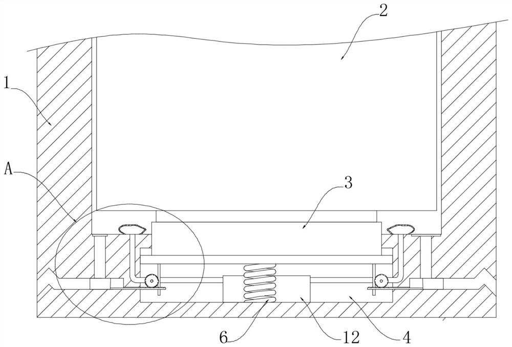 Battery mounting groove for heat dissipation protection