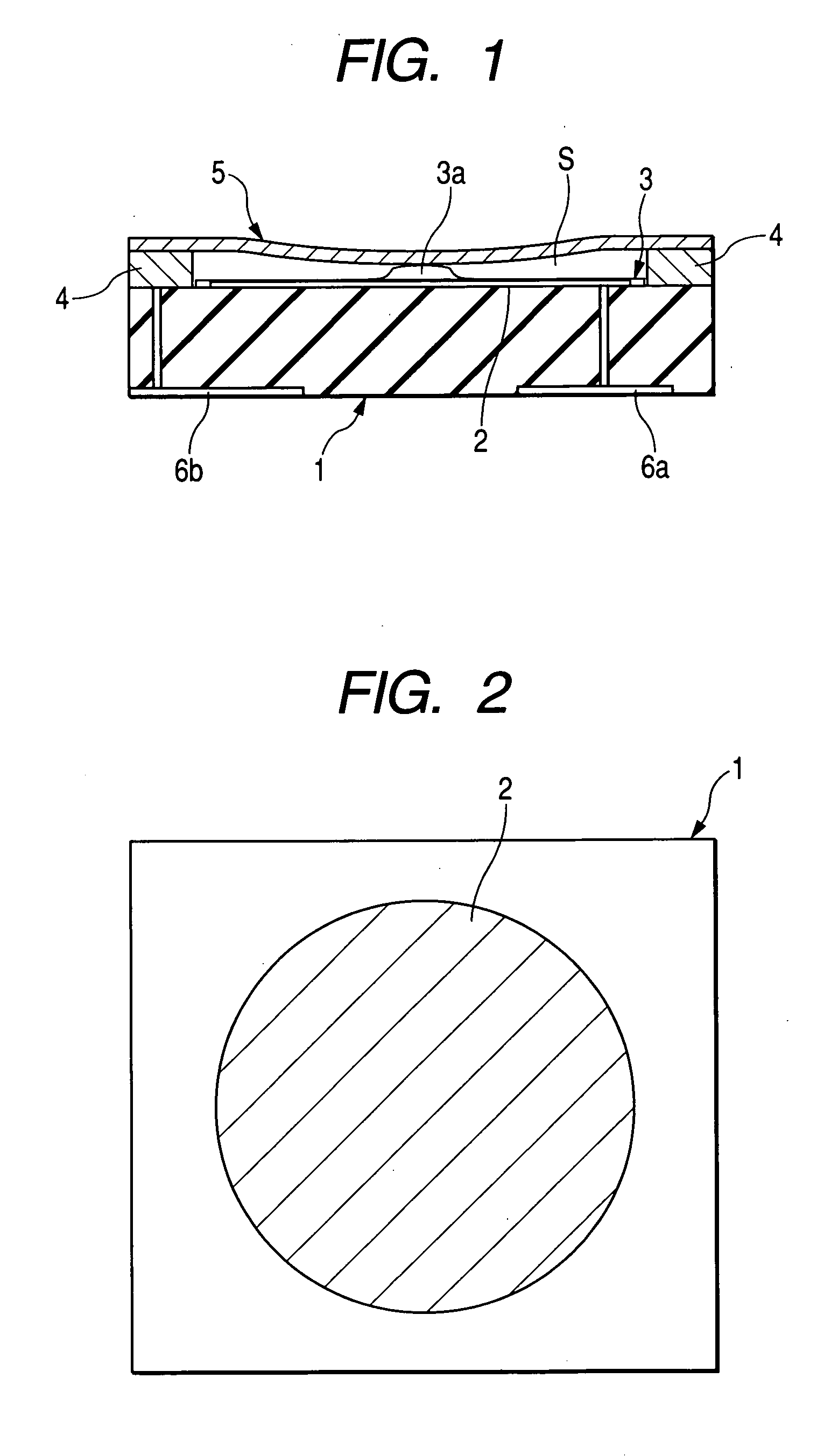 Pressure sensor for detecting pressure by using capacitance variation according to deflection of diaphragm