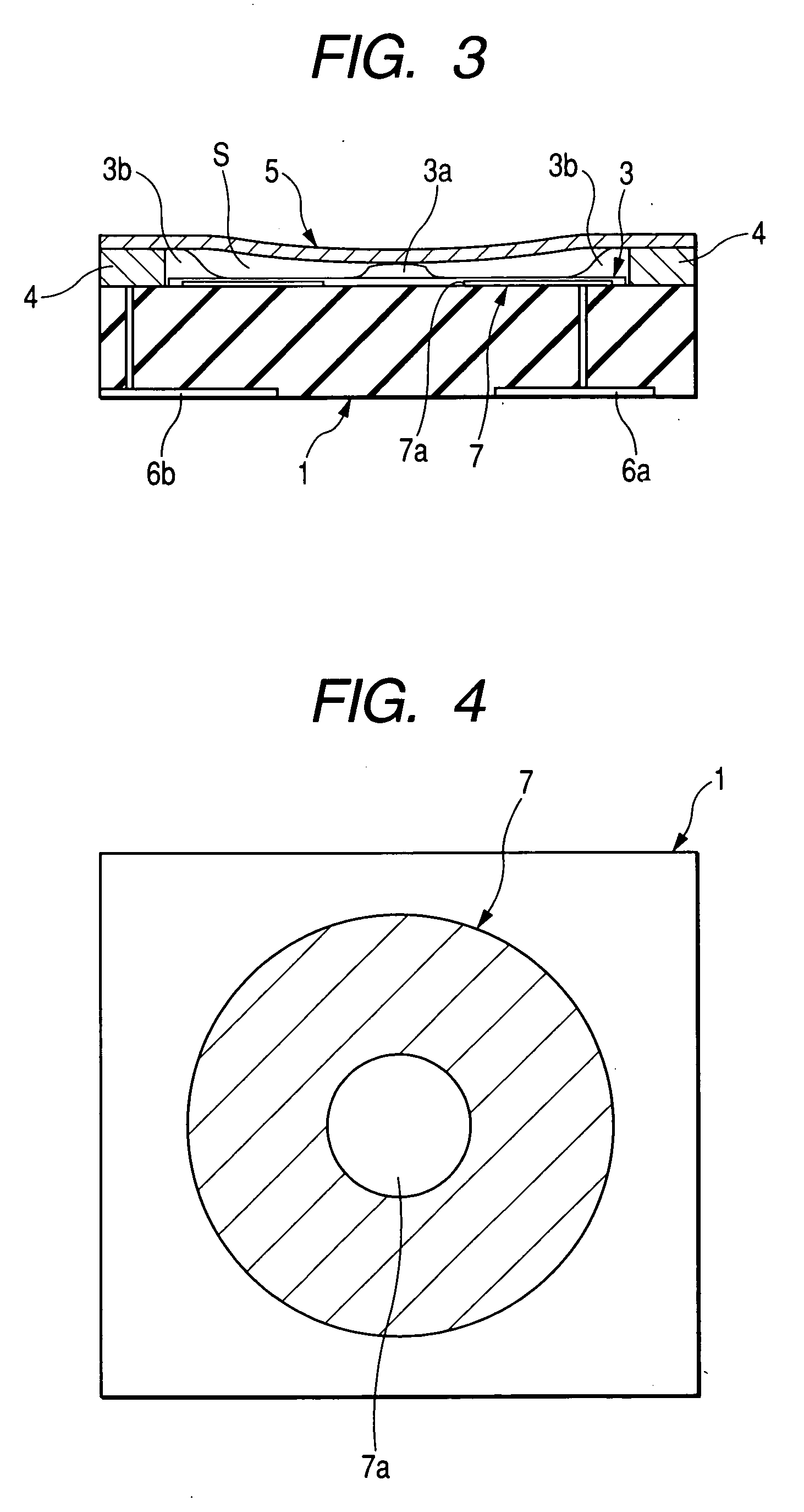 Pressure sensor for detecting pressure by using capacitance variation according to deflection of diaphragm