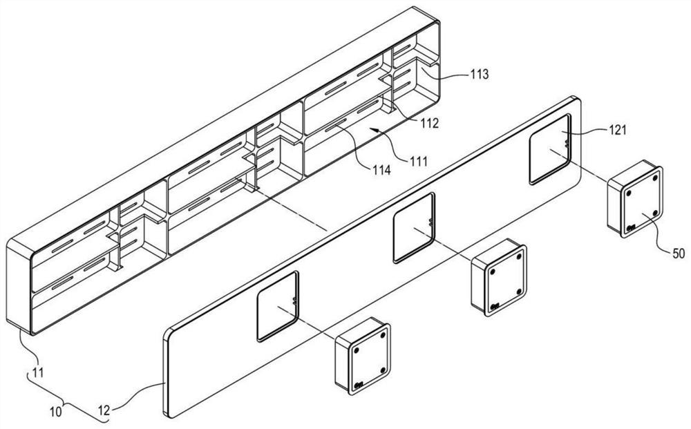 Liquid cooling heat dissipation device capable of dissipating heat of multiple heat sources