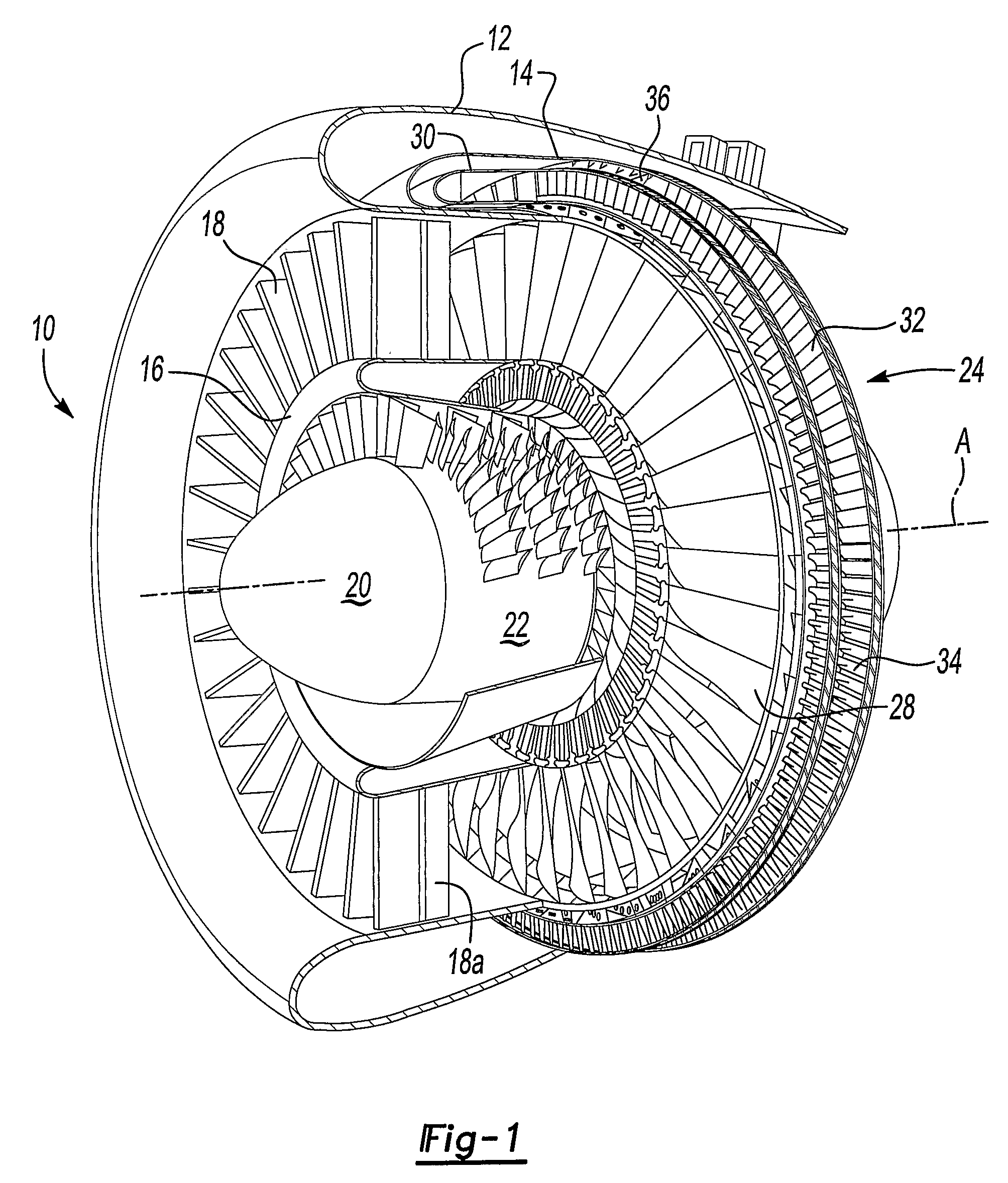 Tip turbine engine comprising turbine clusters and radial attachment lock arrangement therefor