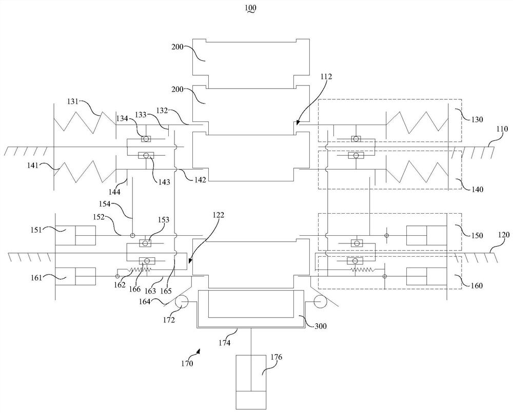 A material distribution and pressing device for multi-material boxes