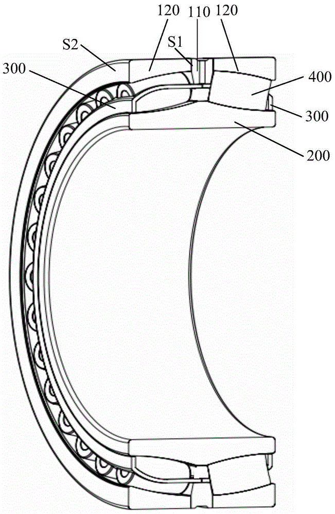Self-aligning roller bearing