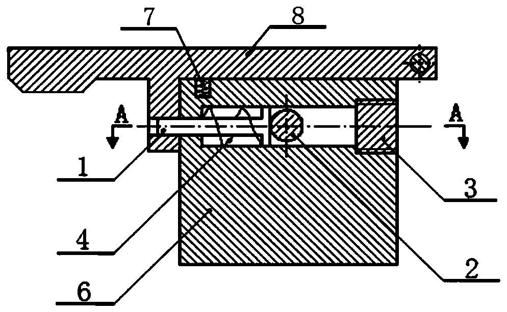 Releasing mechanism of engine flow baffle