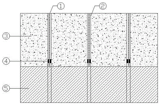 Method for forming a complete anti-seepage curtain in two mediums of rock and soil