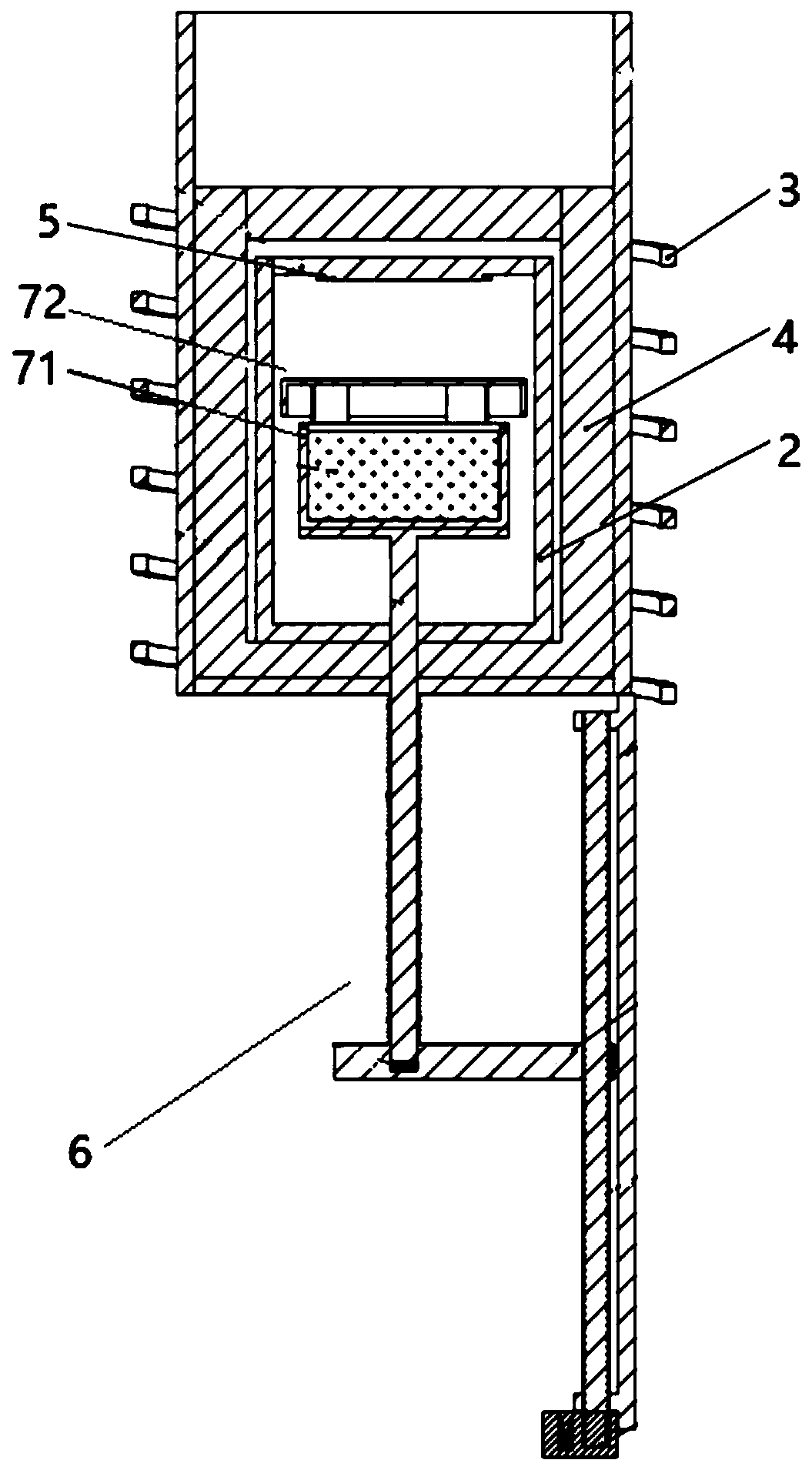Crystal growing device and application thereof