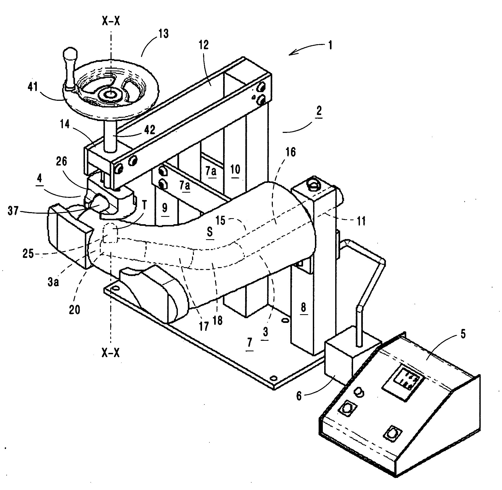 Apparatus for reshaping footwear and the method thereof