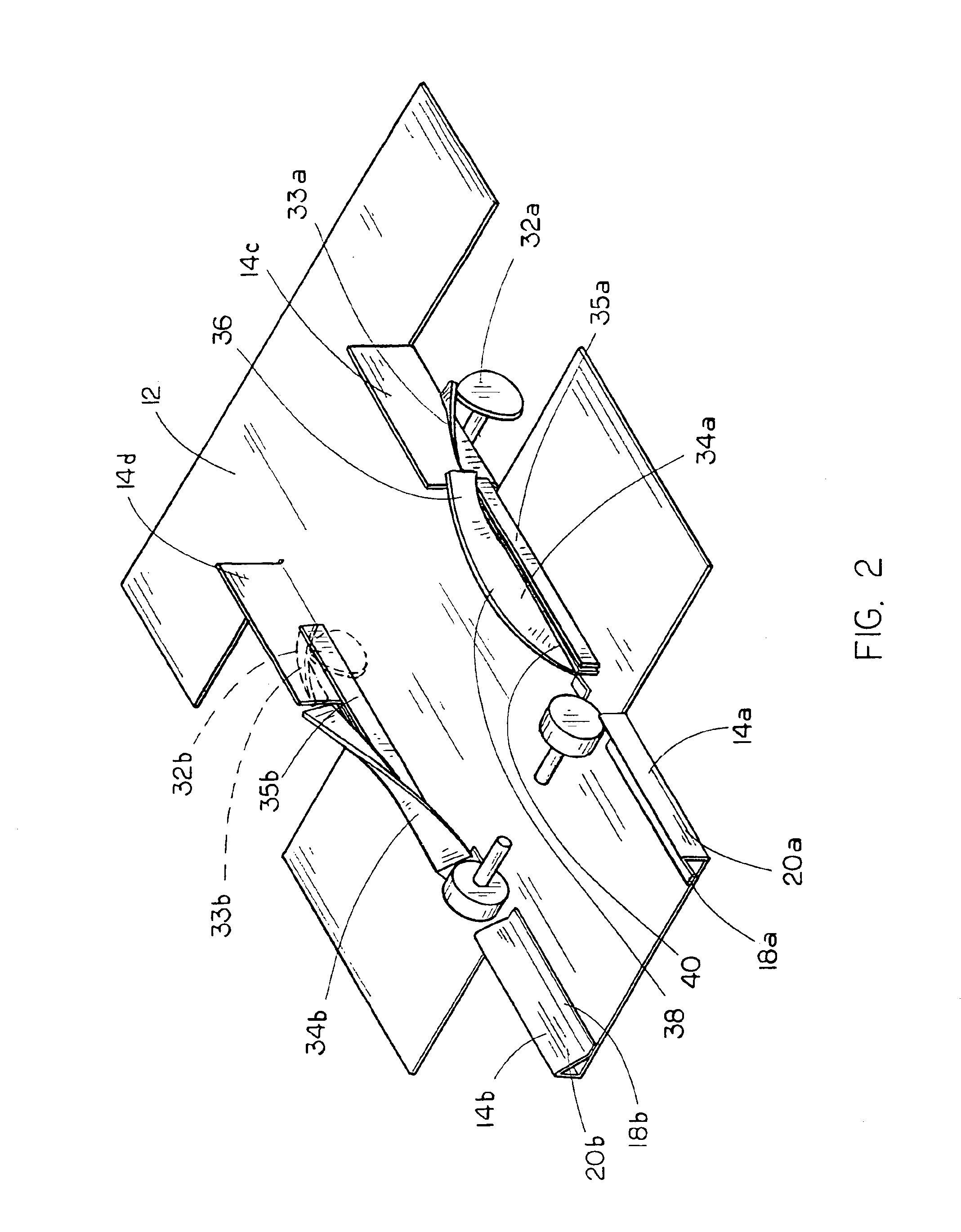Method of forming box with gusseted corner