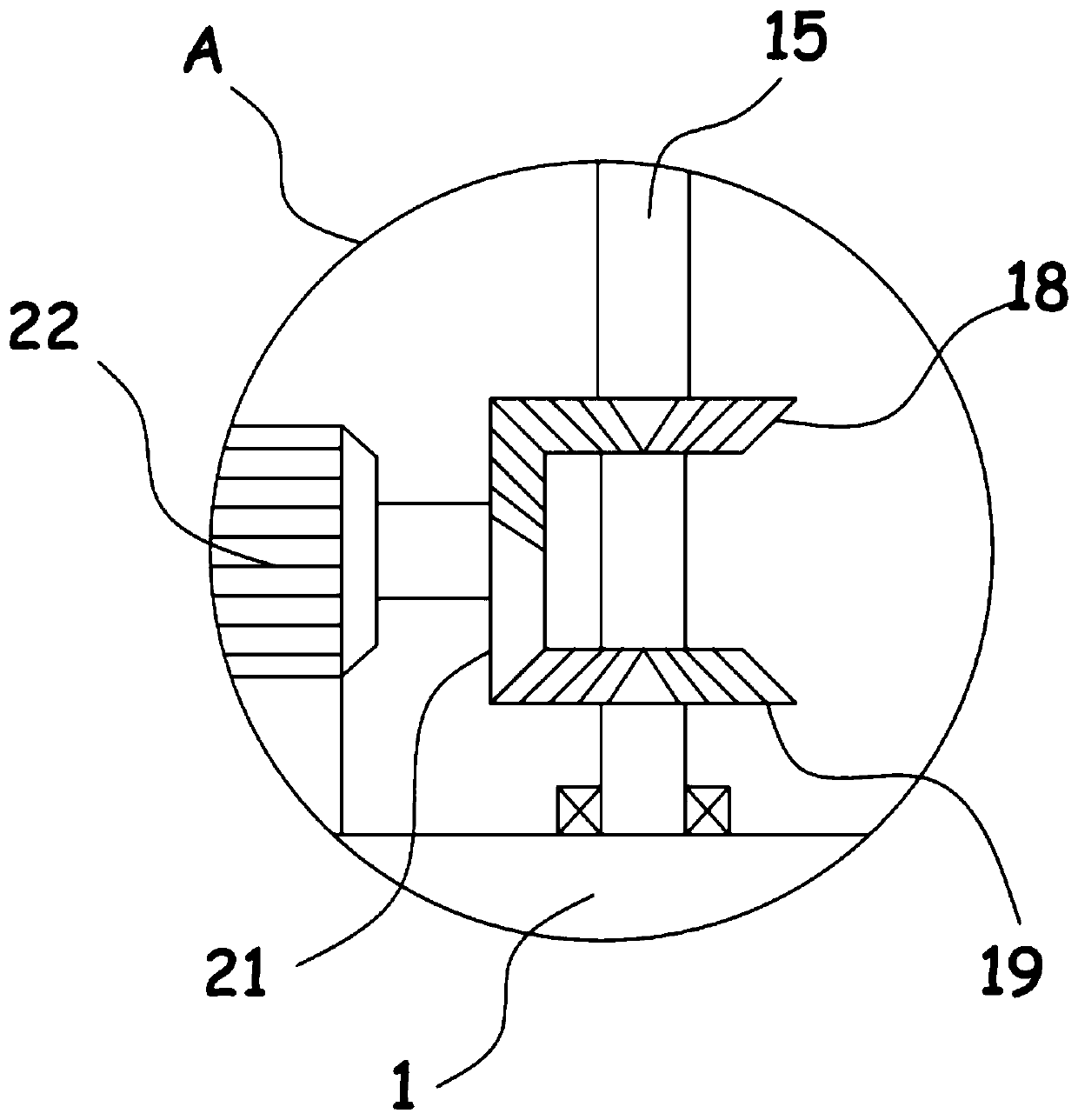 Automatic screwing and installing device for rear covers of electronic watches
