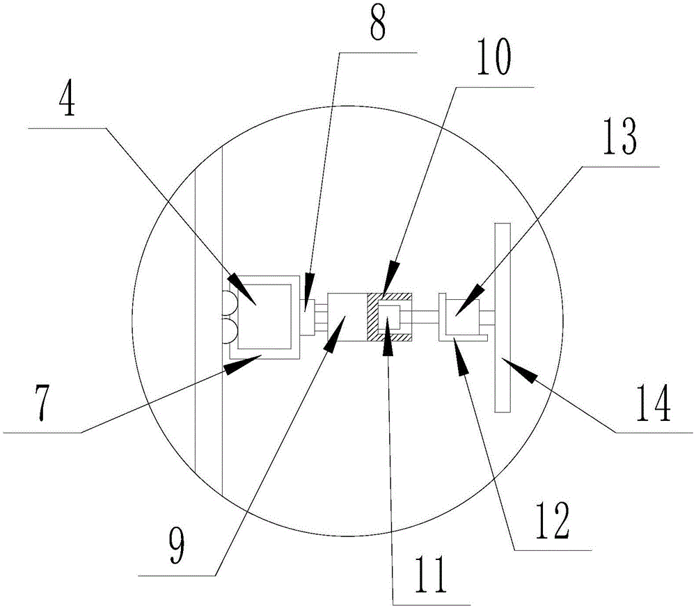 Semi-automatic cleaning device for floor rocks of tunnel floor heave region