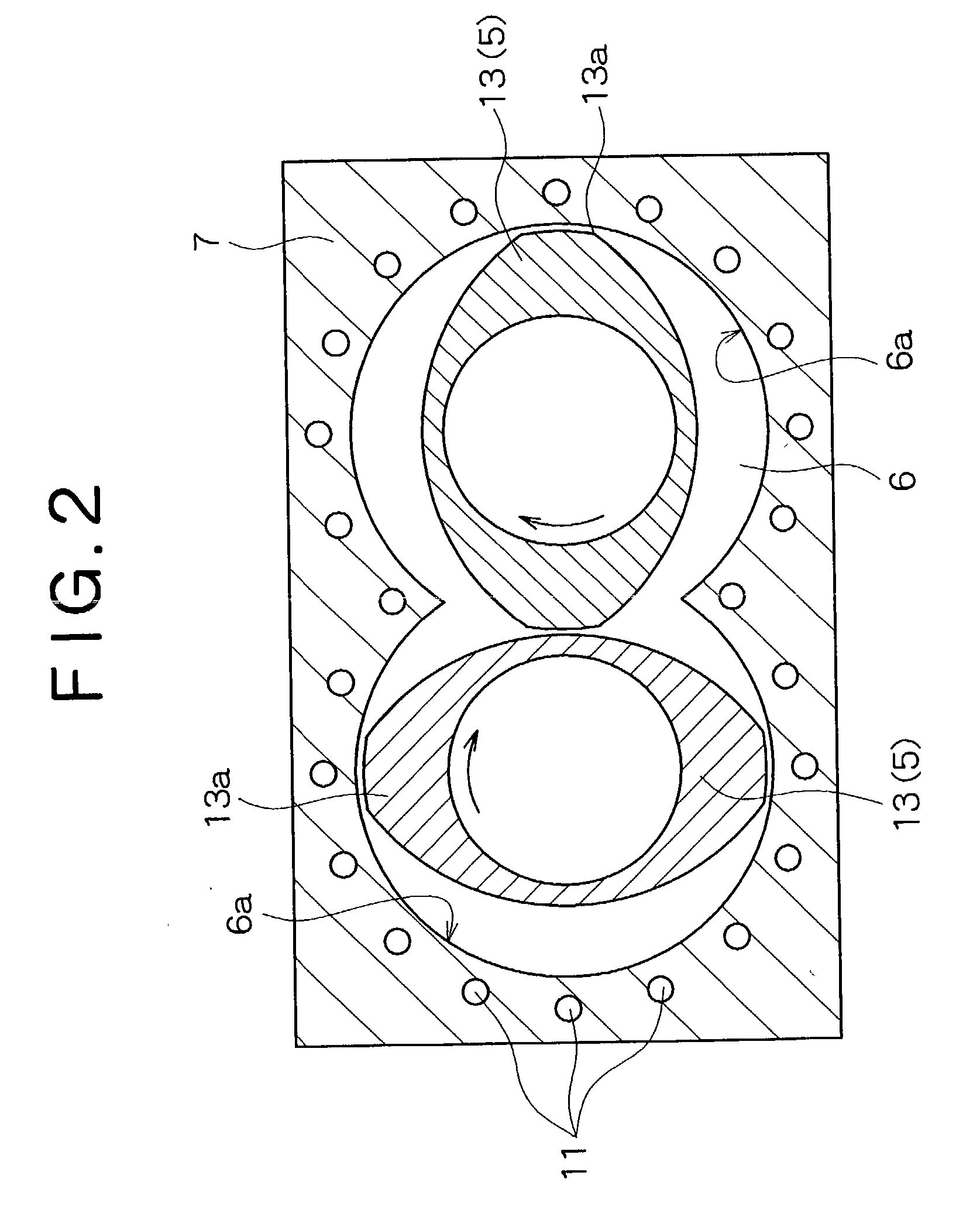 Kneading apparatus and method for kneading rubber or rubber composition