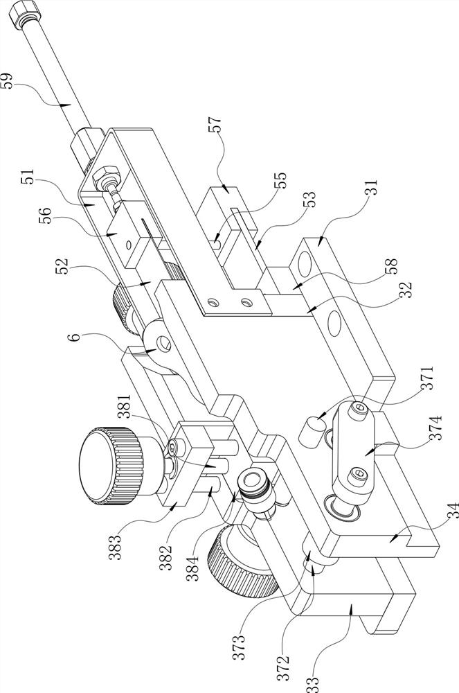 Feeding device for chain piece inspection system