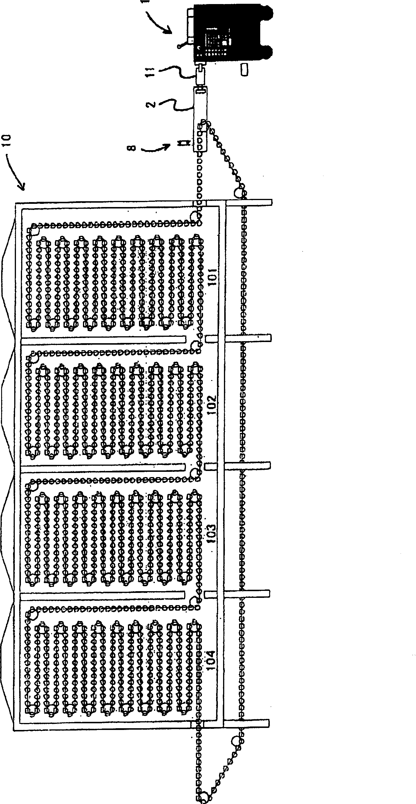 Apparatus for molten cutting off connecting portions of serial sausages, sausages preparation mechanism and method as well as sausages prepared by the same