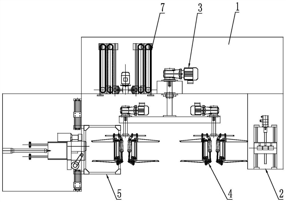 On-line automatic roll changing, cutting, bundling and unloading device for plastic pipes