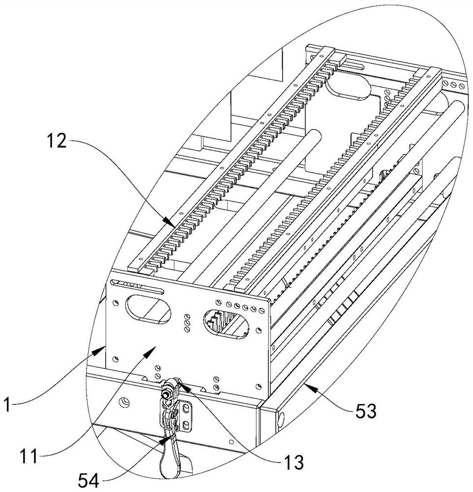 Numerically-controlled machine tool with automatic feeding and discharging functions and using method of numerically-controlled machine tool