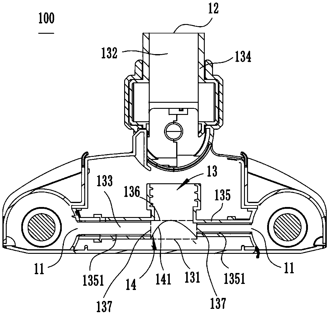 Cleaning head for surface cleaning device