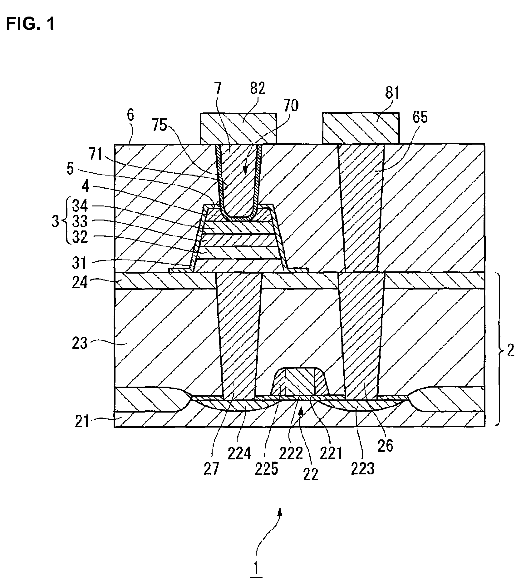 Ferroelectric capacitor device and method with optimum hysteresis characteristics
