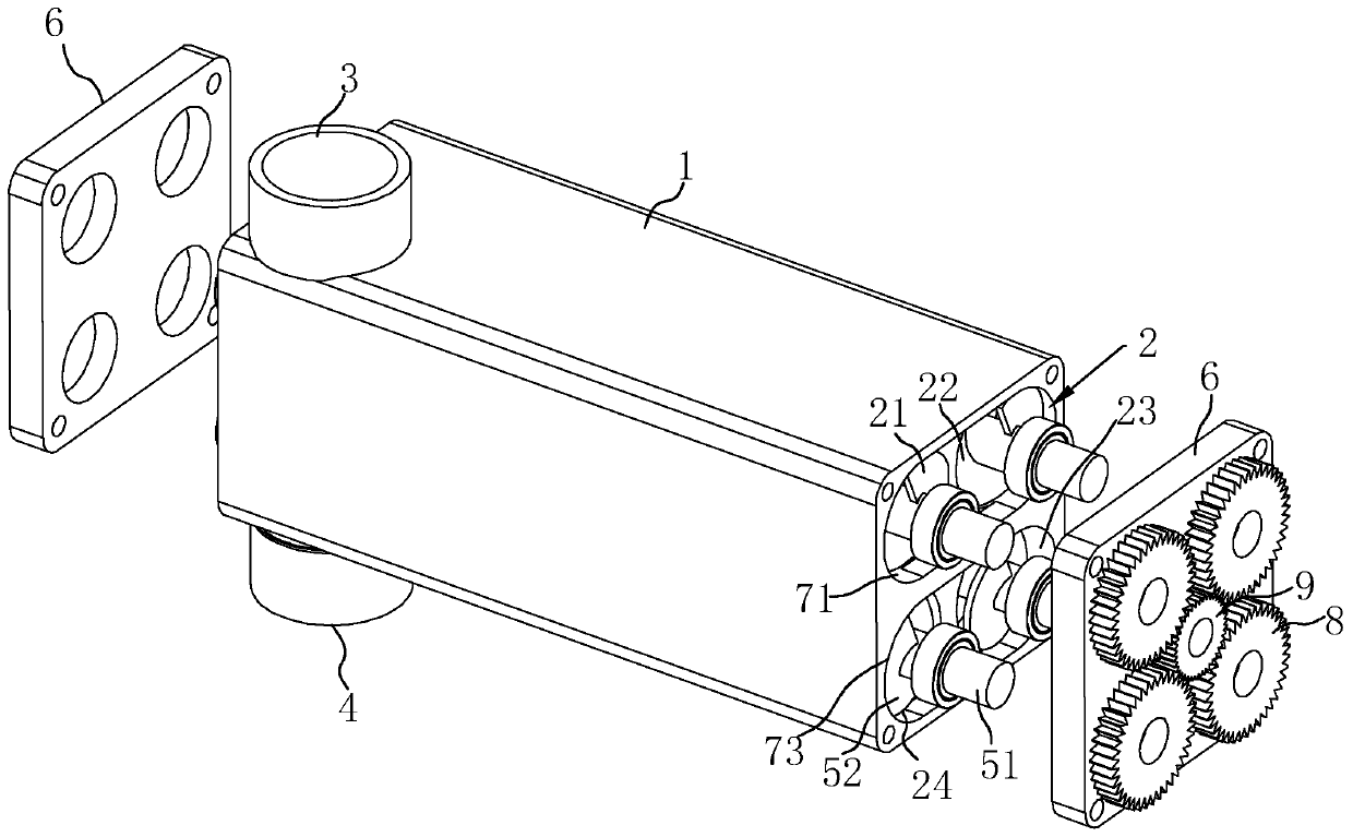 Spiral conveying device