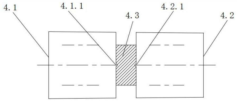 Main bearing of heading machine and assembly method of main bearing