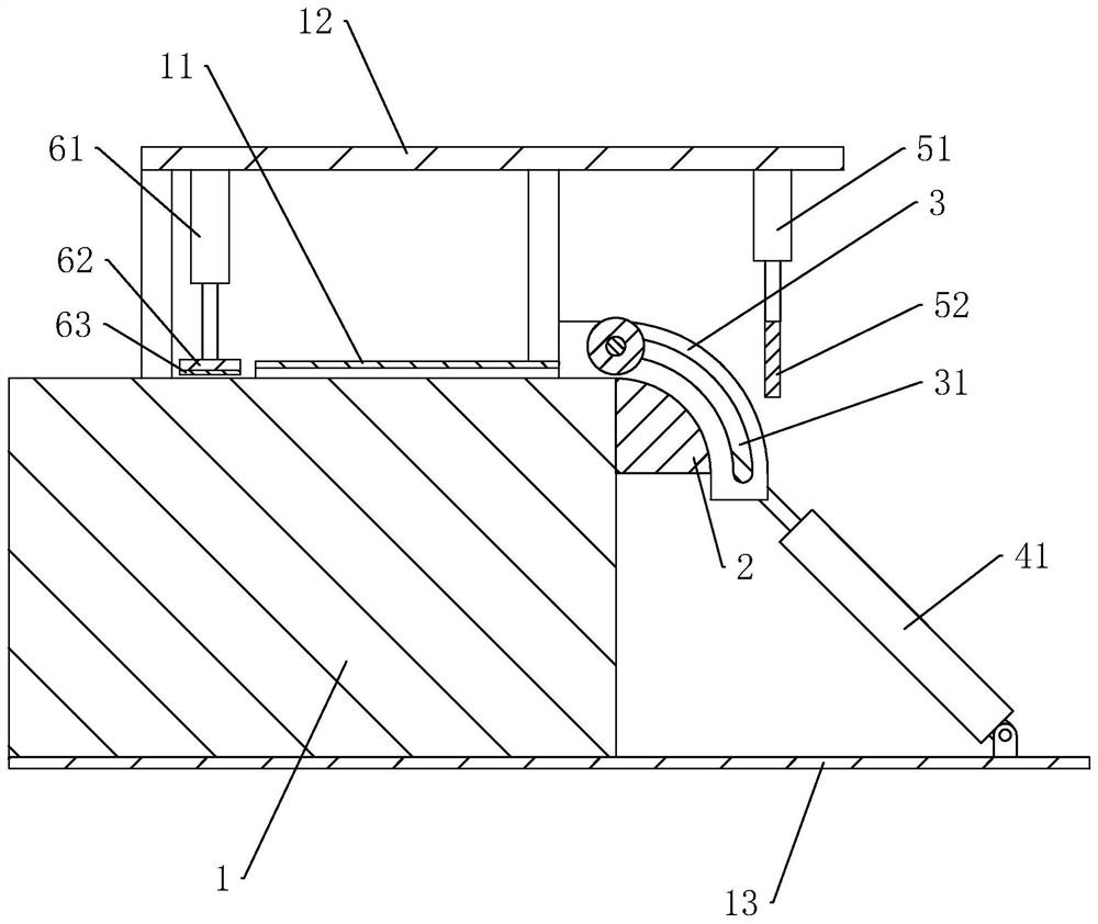Arc bending device and arc bending method for polygonal plate