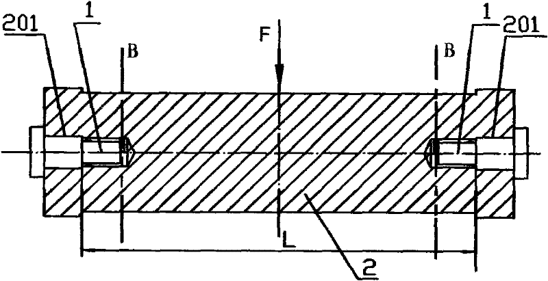 Small measuring range force transducer and method thereof for indirect measuring axle load