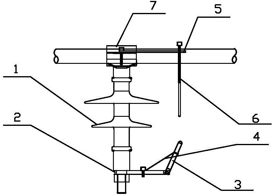 Pressing plate and insulator adaptive anti-thunder device