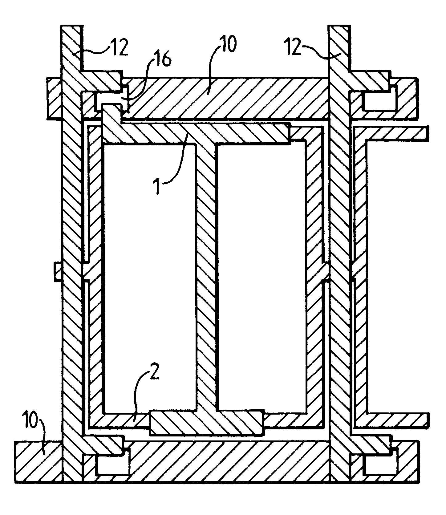 Liquid crystal display device with common electrode arrangement