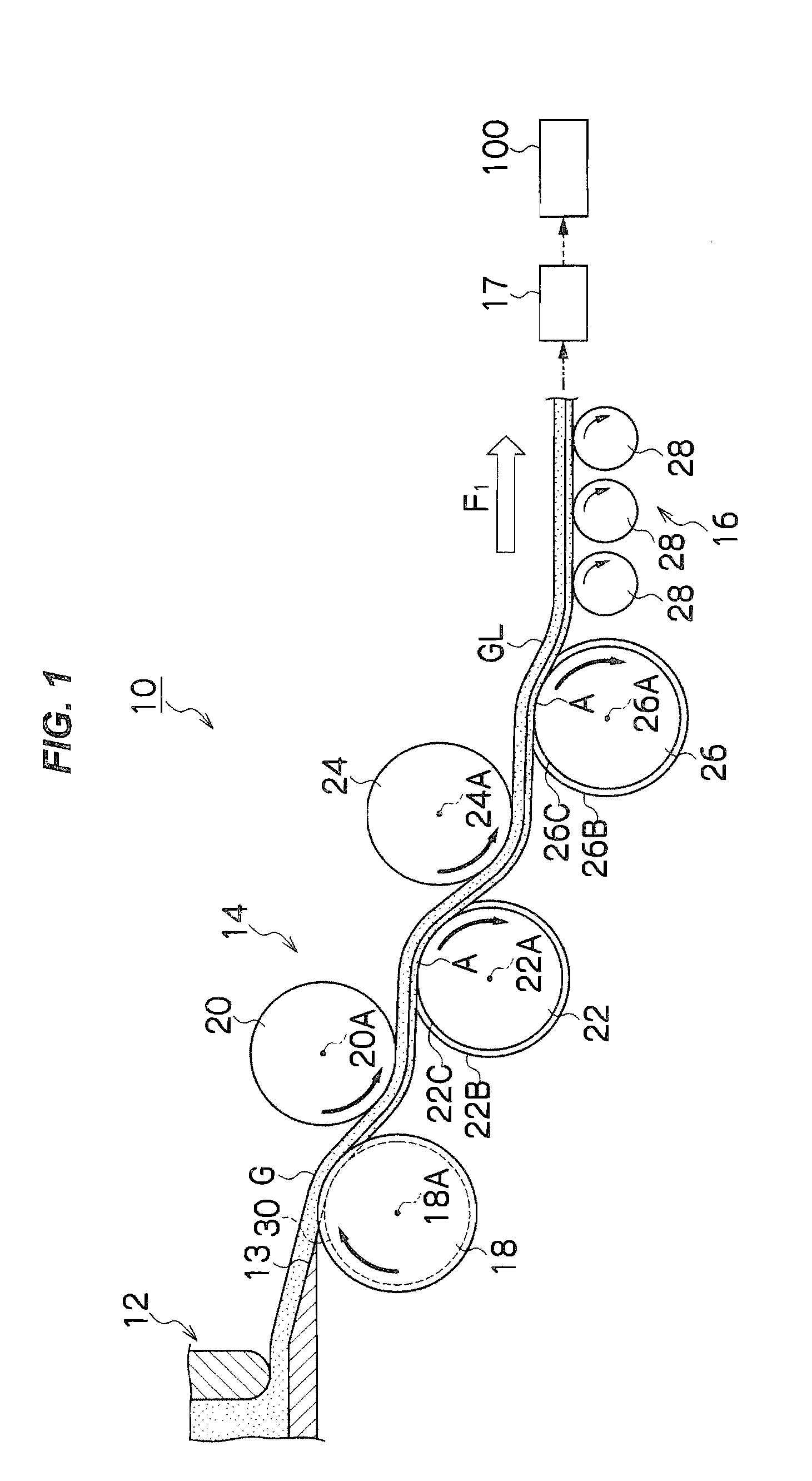 Plate glass manufacturing device and plate glass manufacturing method