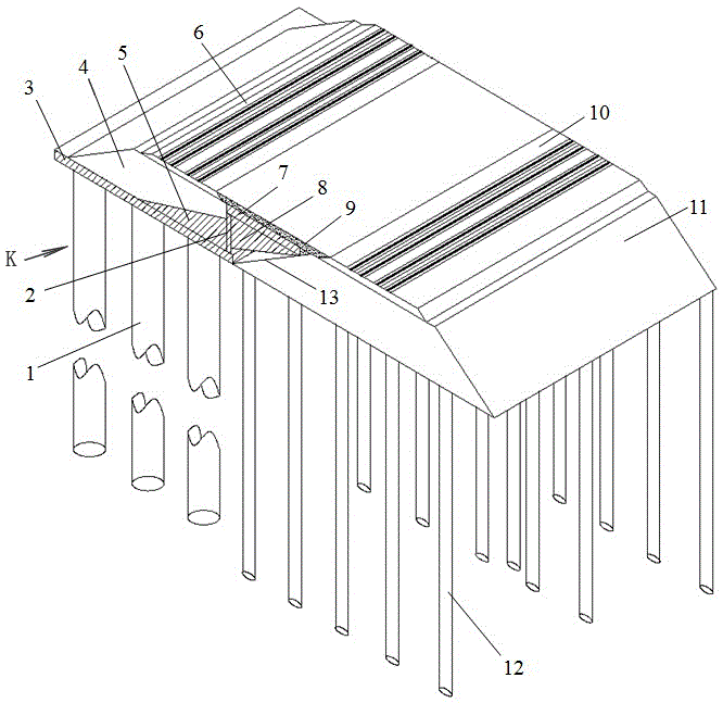 Tray type retaining wall structure for weakening mutual influence of subgrade