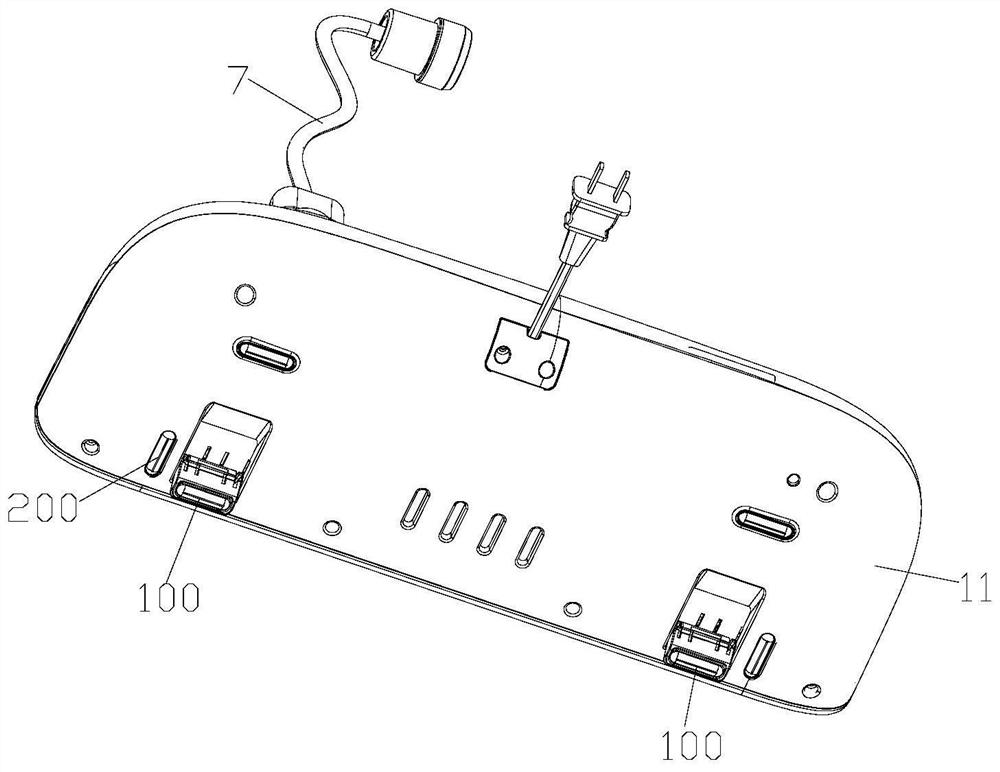 Vacuum sealing machine