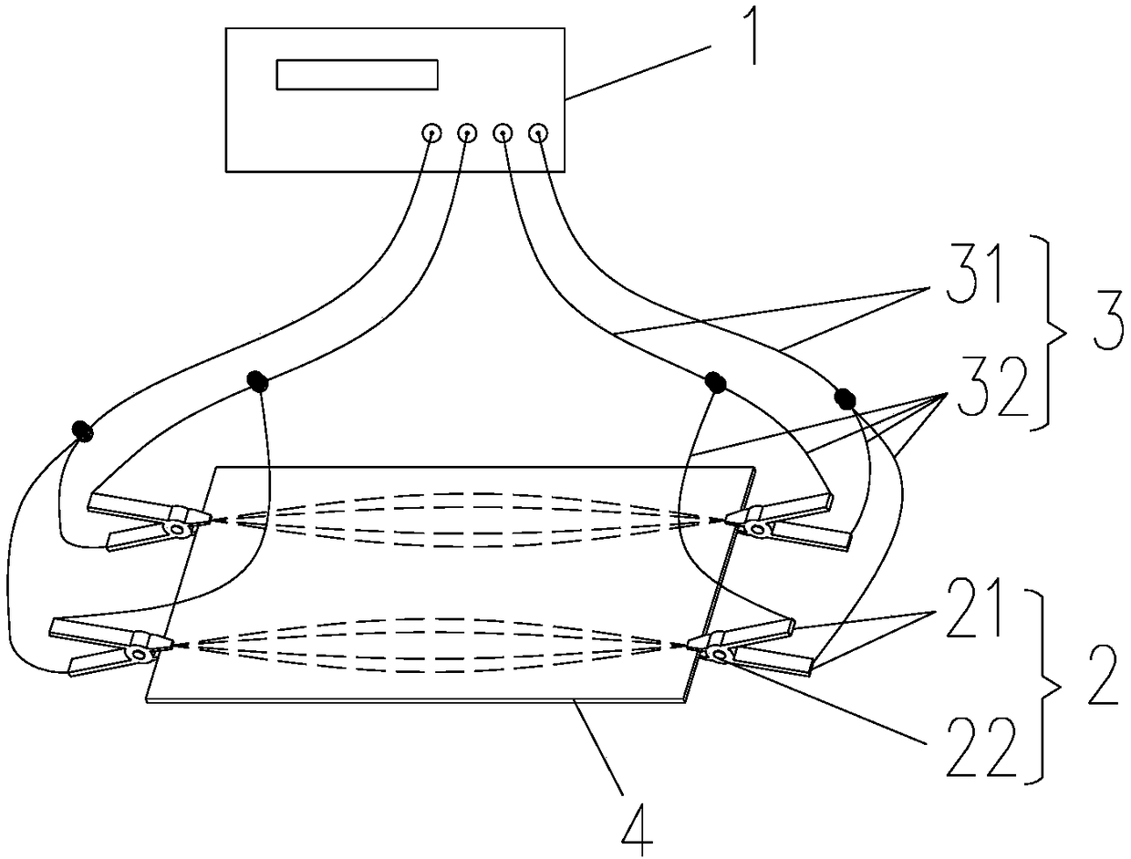 Measuring device for the sheet resistance and method thereof