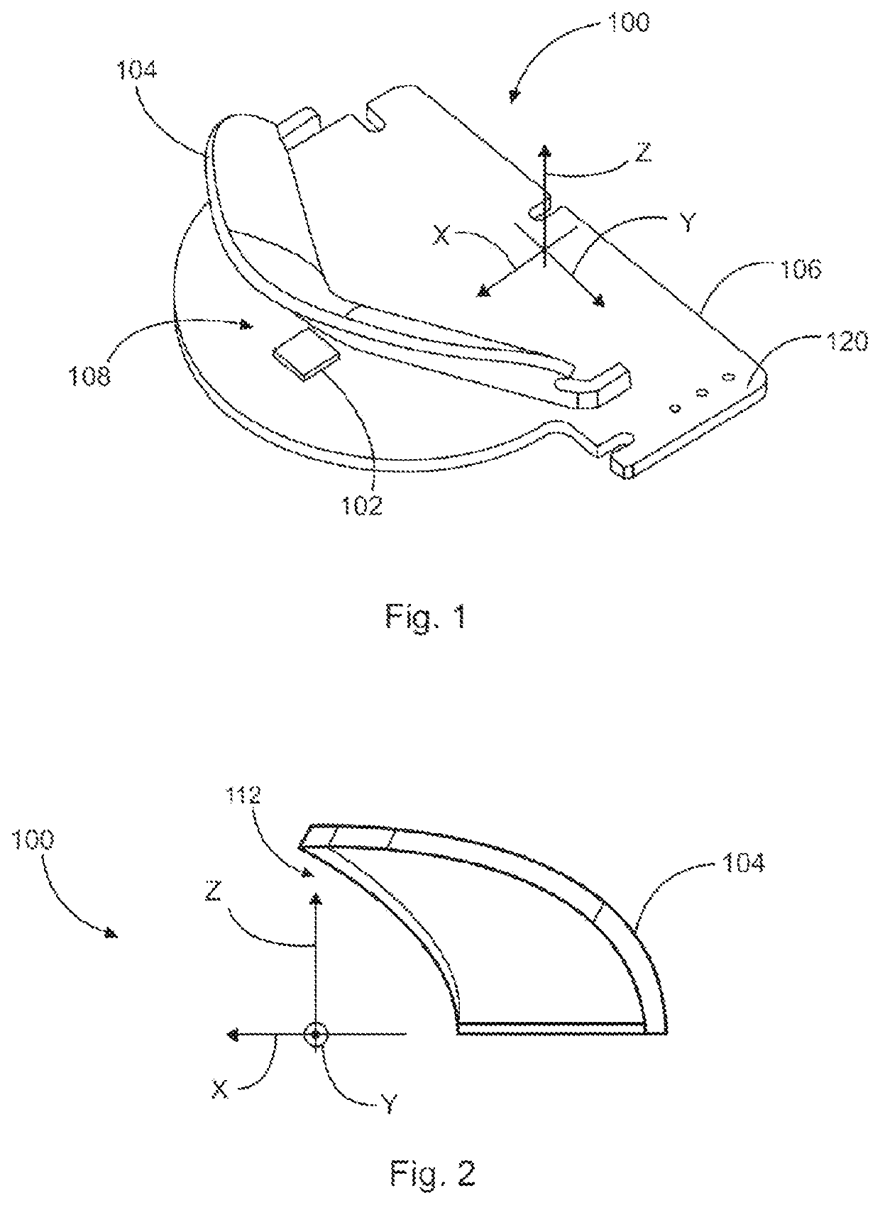 Antenna device for emitting and receiving electromagnetic waves