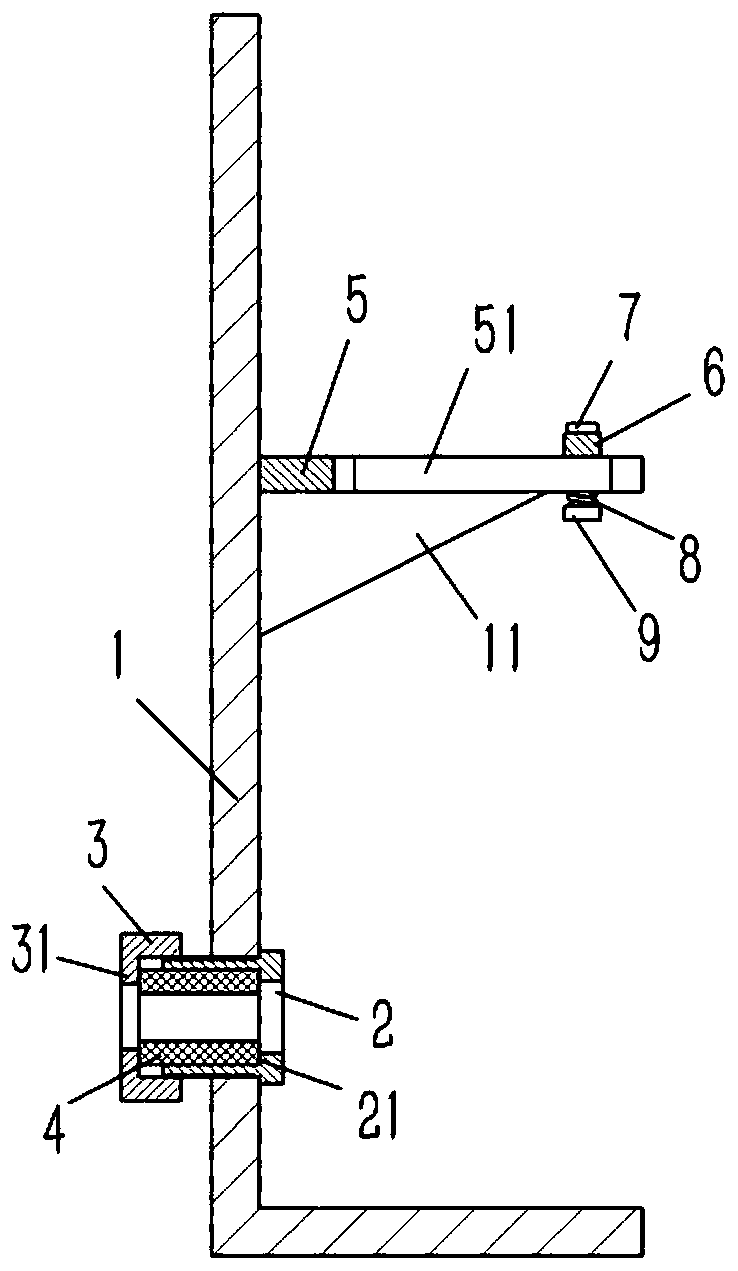 Incoming cable restraining device on box-type transformer