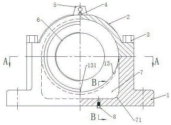 Disassemble-free bearing seat with scrap iron removing function, removing method and mining engineering machine