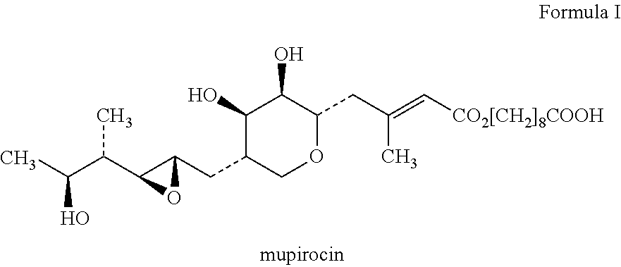 Topical composition containing the combination of mupirocin and beclomethasone