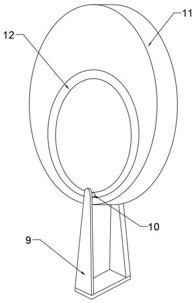 Feed batching device for livestock and pigs