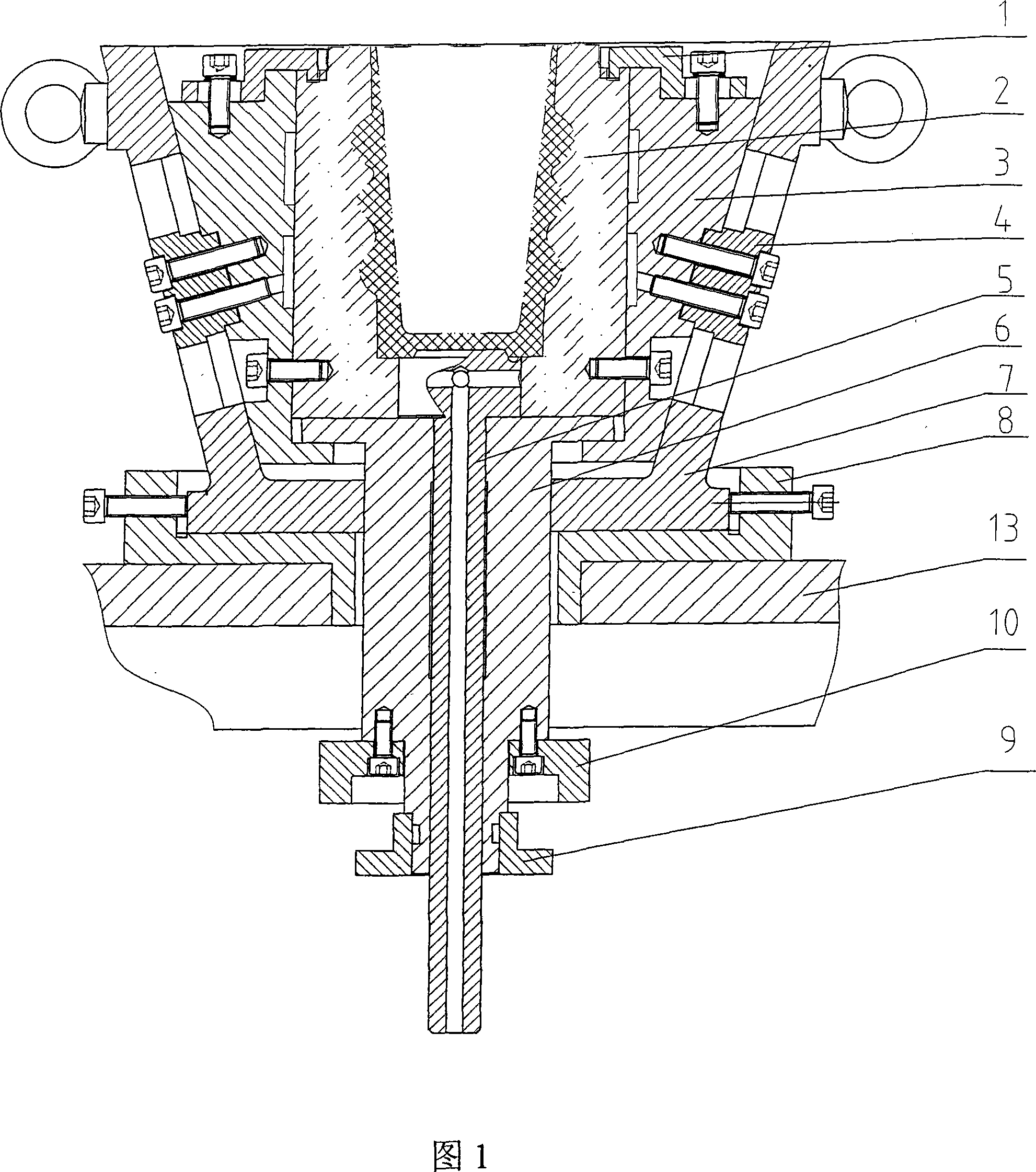 Lotus type mold opening mechanism of glassware press