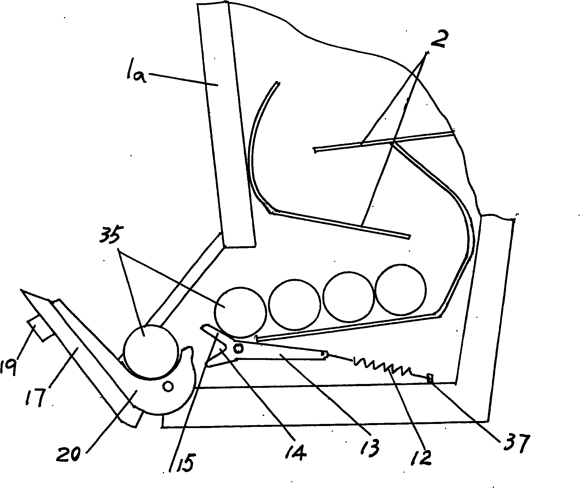 Automatic can taking device