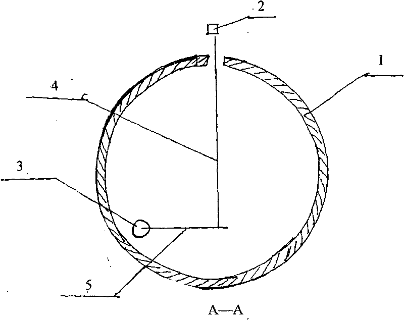 Internal emptying device for solar water heater