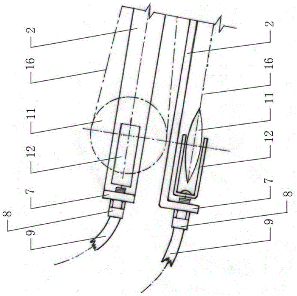 Chain storing and releasing device