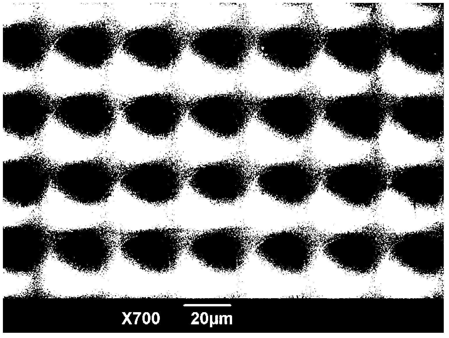 Method for preparing concave lens array structure on titanium dioxide inorganic-organic photosensitive composite film