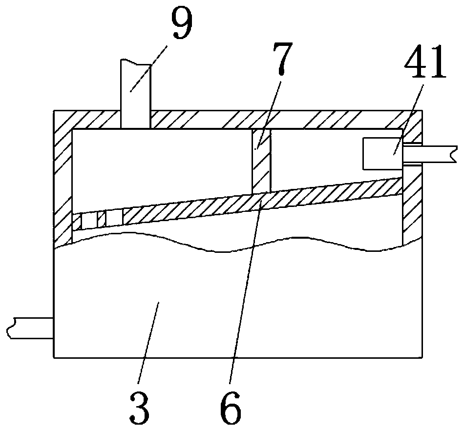 Paint spraying device for door and window production