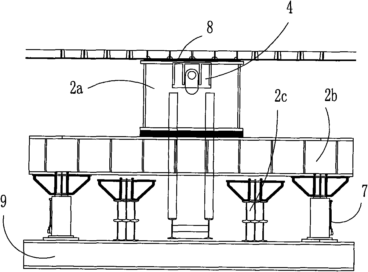 Top pushing mechanism of steel box girder of single longitudinal clapboard on wide bridge deck and top pushing method